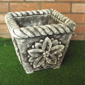 Rope planter