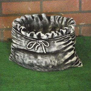 Sack planter